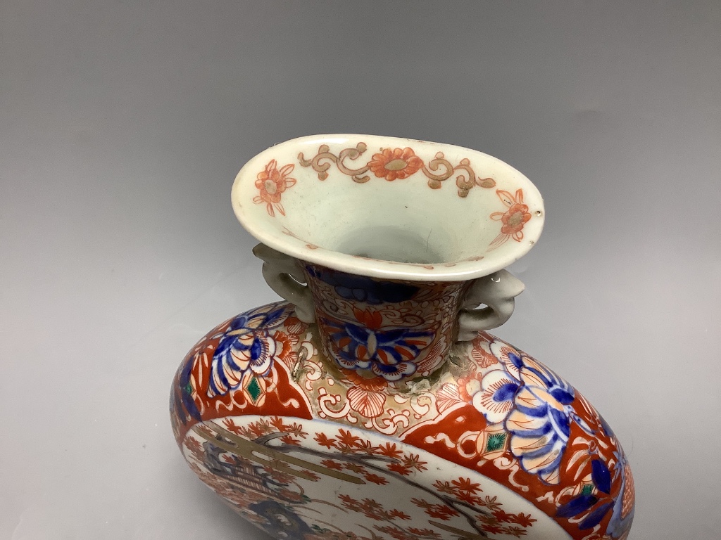 A Japanese Imari moon flask, height 27cm